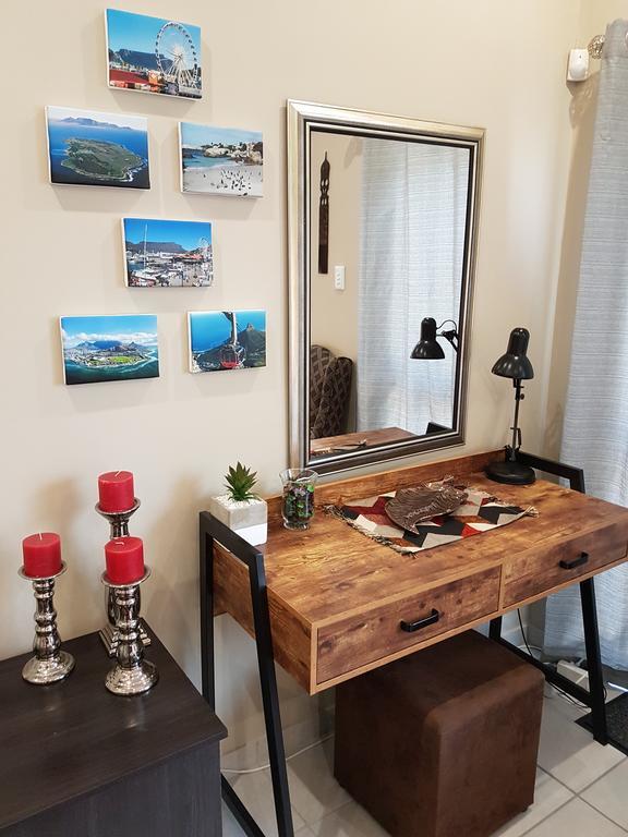 Studio On Bourdeaux Parow Luaran gambar