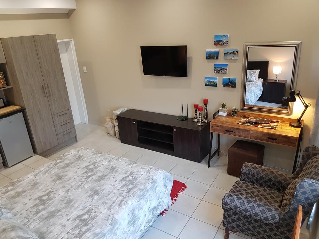 Studio On Bourdeaux Parow Luaran gambar